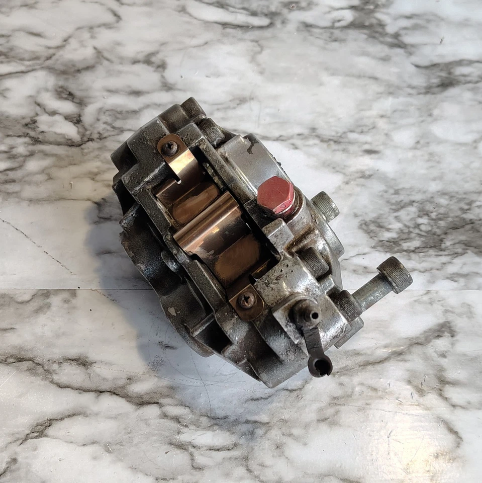 Pinza de freno delantera izquierda 94-97 Kawasaki Ninja ZX-7 ZX-7R OEM 43041-1497-FE Foto 4 de 4