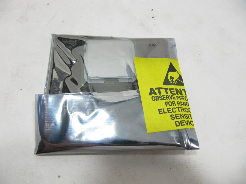 Intel Pentium 4 CPU IV 650 SL8Q5 3.4GHz 2M 800MHz 04A 384787-005 Retro Vintage - Image 2 of 4