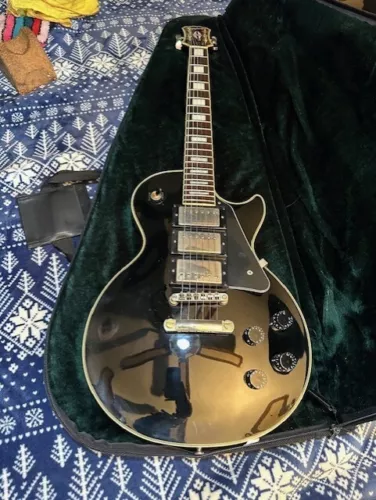 2009 EPIPHONE LES PAUl  "Black Beauty"