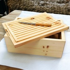 Zirbenholz Brotkasten – Handgefertigt, Aromaschutz, Naturprodukt, Küchen-Deko