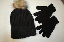 Womens BLACK CABLE KNIT BEANIE Stocking Hat BROWN FAUX FUR POM Stretch Gloves