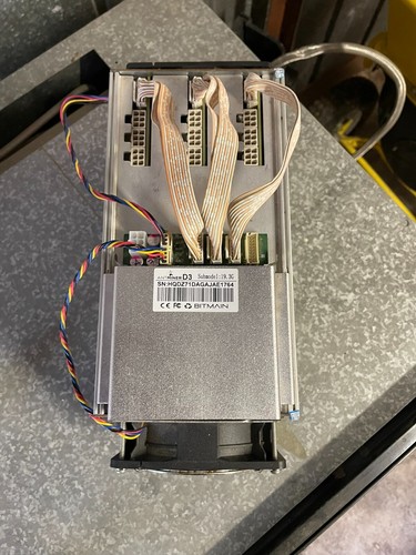 Bitmain Antminer D3 (19.3Gh/s) X11 miner without Power Supply - Picture 2 of 5