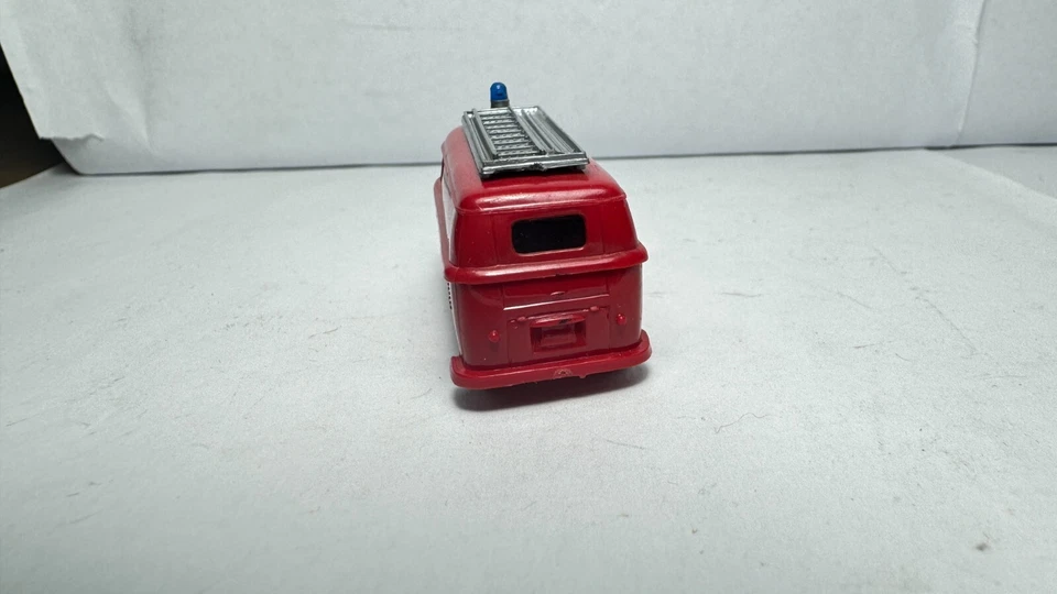 Wiking 1:87 H0 603/3 60k* VW Transporter T1 vigili del fuoco carro attrezzi - Immagine 4 di 4