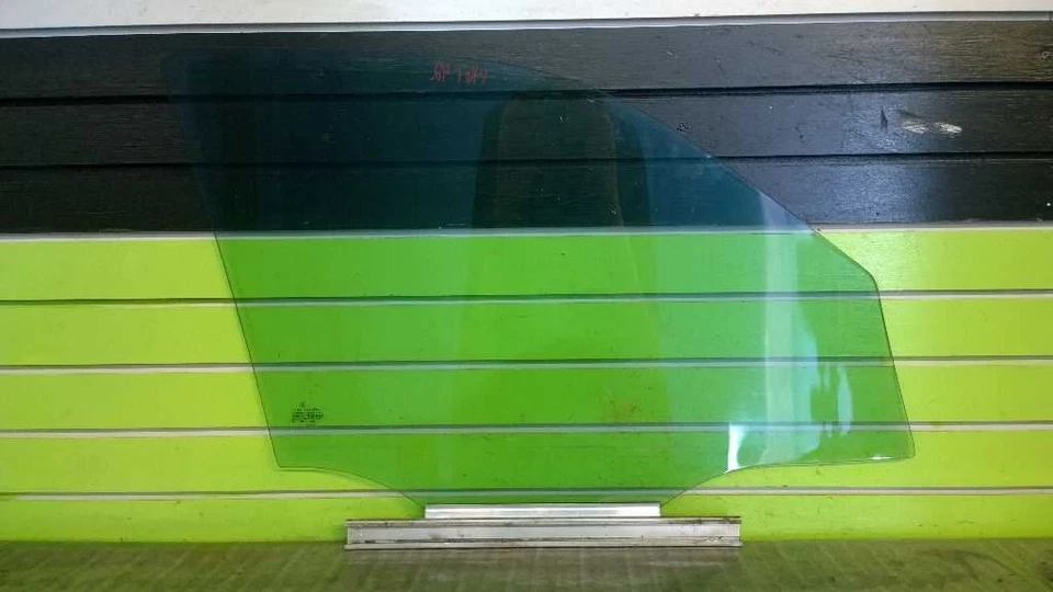 01 MERCEDES-BENZ E320 DRIVER LEFT FRONT WINDOW DOOR GLASS OEM 1467-42 - Изображение 2 из 3