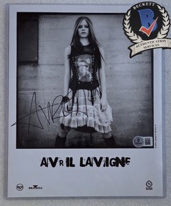 Autograph Avril Lavigne | eBay