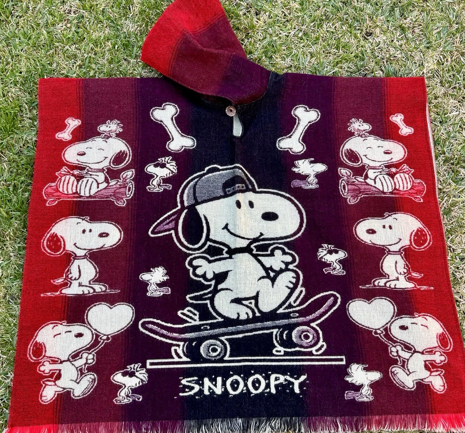 Snoopy Youth/Petite Size Alpaca Wool Poncho, Unisex, One Size