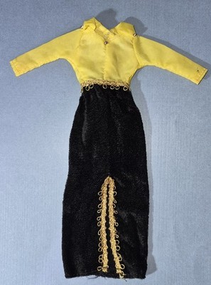 Barbie Fashion Clone Long Black Velvet Dess Yellow Top Hong Kong