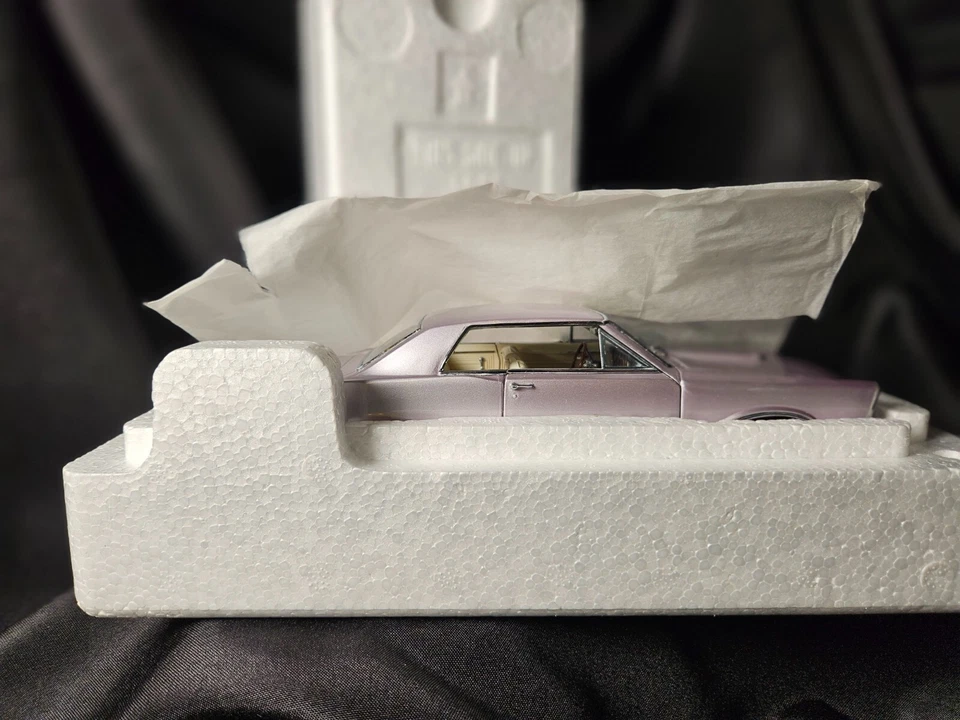 Danbury Mint 1965 庞蒂亚克 GTO 薰衣草 1: 24 比例 Inv. #3199 — 第 2/4 张图片