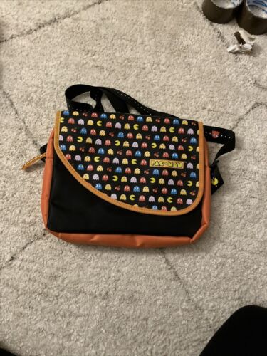 Pac-Man Retro Game Bag For Tablet / iPad 11'' Or Laptop - Picture 1 of 5