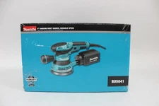 Makita 3.0 A Variable Speed 5" Random Orbit Sander - BO5041