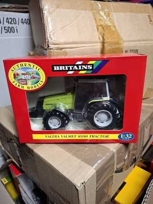 Britains Farm Toys Valmet 8950 Traktor in Claas Farben Neu Originalverpackt Sehr Selten
