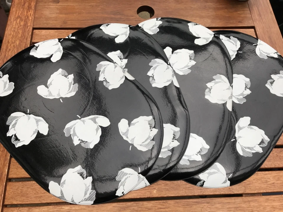 Schwarz-Weiß Platzset, 4 Stück, gebraucht und leicht abzuwischen