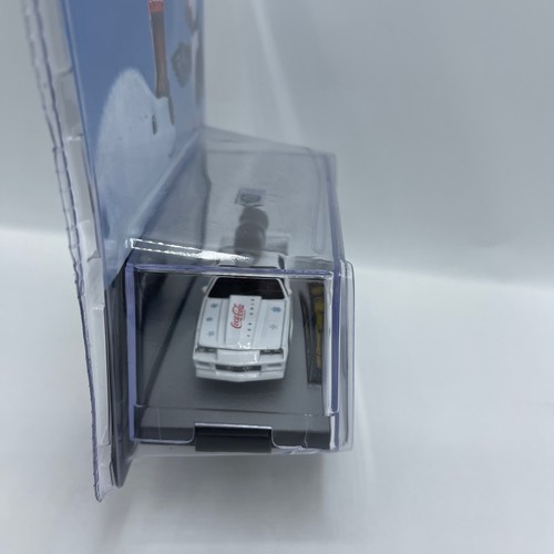 M2 Machines 1985 Chevrolet Camaro IROC-Z Coca Cola Christmas 2021 New Sealed - Picture 3 of 6