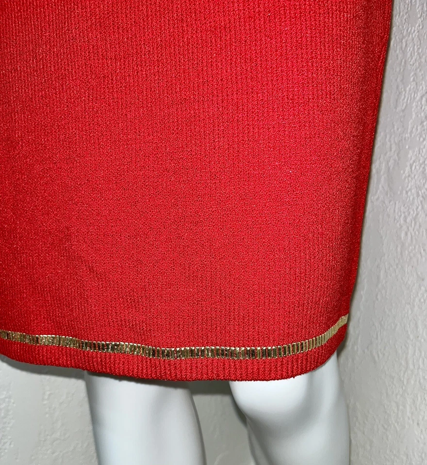 Falda De Colección St. John Rojo Santana Tejida Oro Paliatos Dobladillo Lápiz Rodilla Talla 4 Usada en Excelente Condición