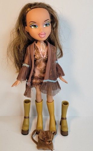 Bratz The Funk Out! Fashion Collection Fianna Doll & Outfit/boots