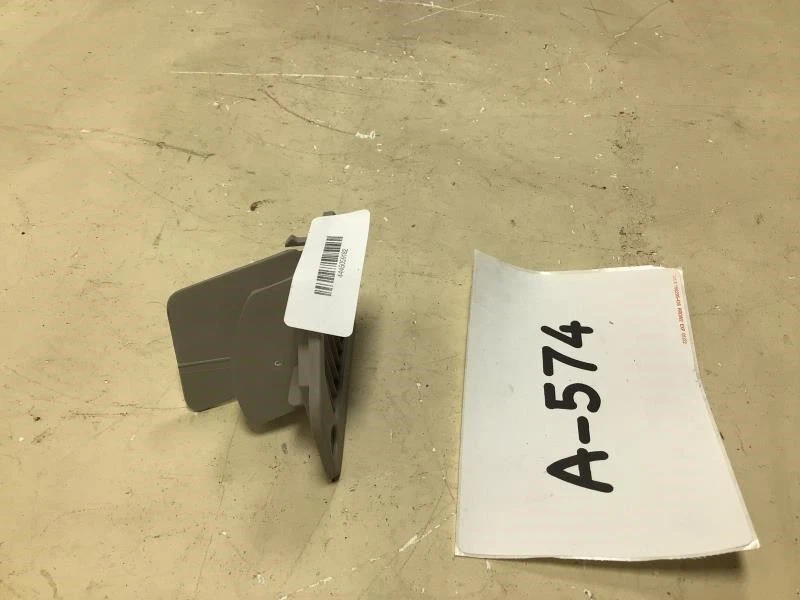 2012 DODGE GRAND CARAVAN PAINEL LATERAL DIREITO DO PASSAGEIRO GRADE DE VENTILAÇÃO INFERIOR FABRICANTE DE EQUIPAMENTO ORIGINAL+ - Imagem 3 de 4