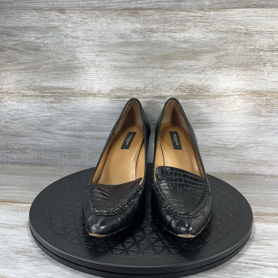 Zapatos de salón estilo mocasín Ann Taylor de cuero negro con tacón de cocodrilo talla 9 para mujer Foto 2 de 4