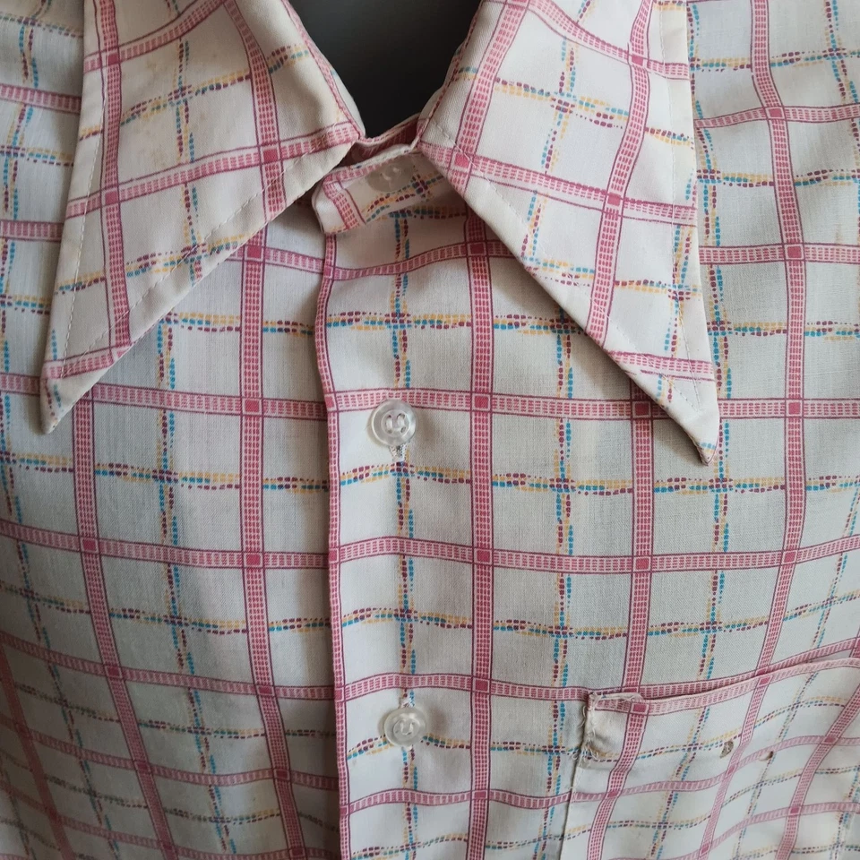 Camisa Kmart Para Hombre XL Vintage SS Cuadros Distress Disco Basura Años 70 Rosa/Multicolor Foto 2 de 4