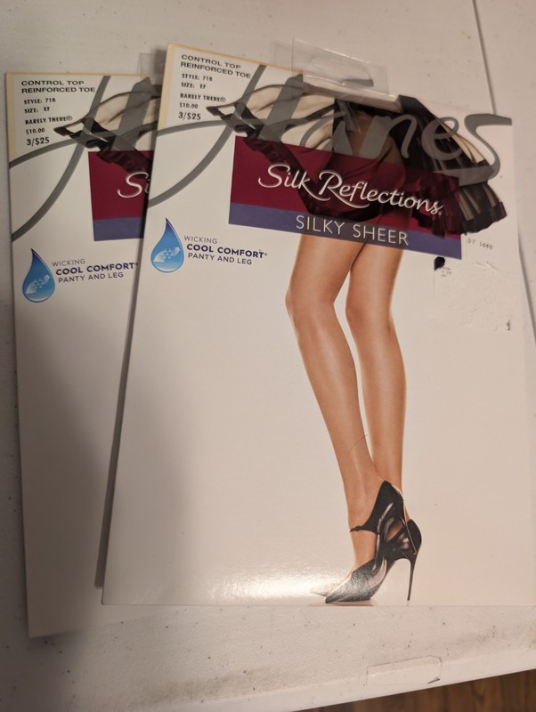 2 Hanes Silk Reflections Control Top Pantyhose Reinforced Toe Barely There Sz EF