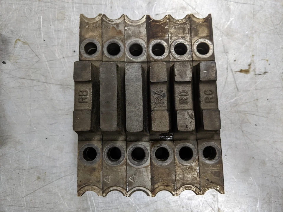 Главные колпаки блока двигателя для 05–07 Ford F-250 Super Duty 6.8 - Изображение 4 из 4