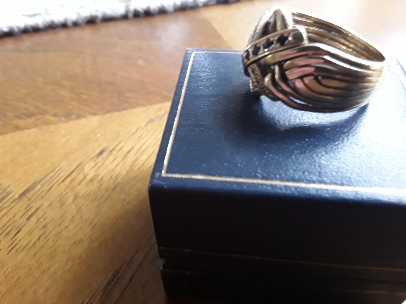 Picture 4 of 5
