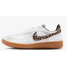 Nike Field General 82 SE Womens Low Top Sneak...