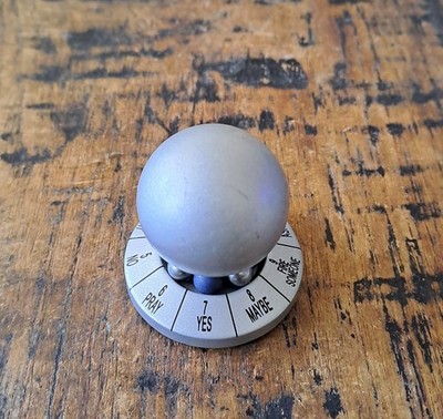 Entscheider Drehkugel Silber Metall