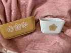 2 Pyrex Vintage -  #0502 1 1/2 Pt Ovenware And 1 1/2 Cup # 501 B Fridge Dish