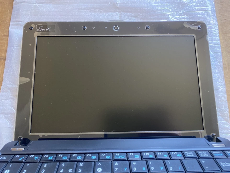 ASUS Eee PC 1001P Netbook Laptop - Excellent Condition - Image 3 of 4