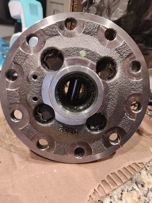 OEM GM Genuine 22954507 Differential Carrier 15-22 Canyon Colorado