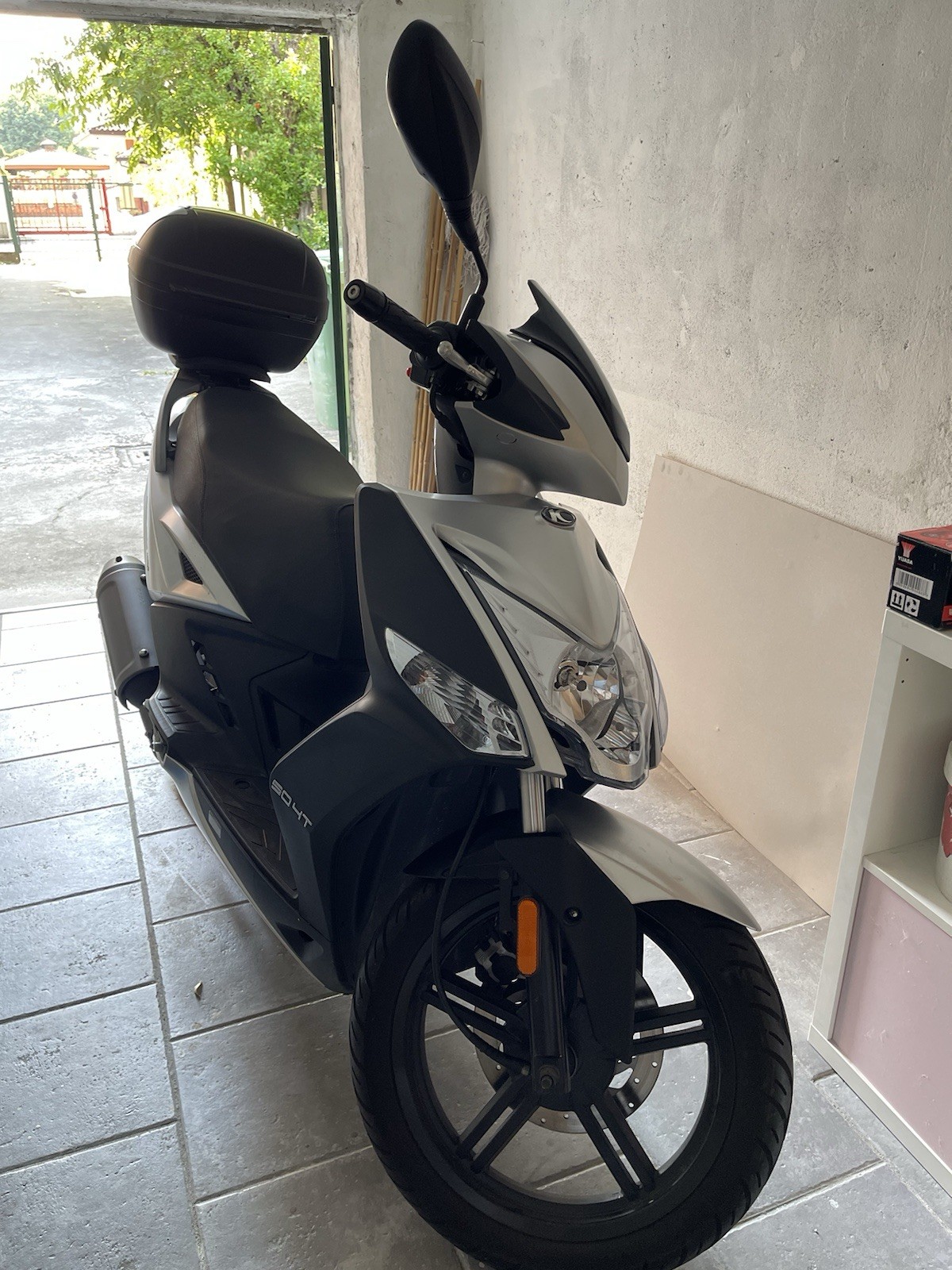 Kymco Scooter 50 cc Usato in Buone Condizioni foto 2