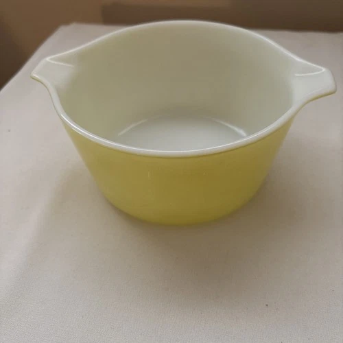 Vintage Pyrex Bowl Yellow 1 Quart 473 With Tab Handles