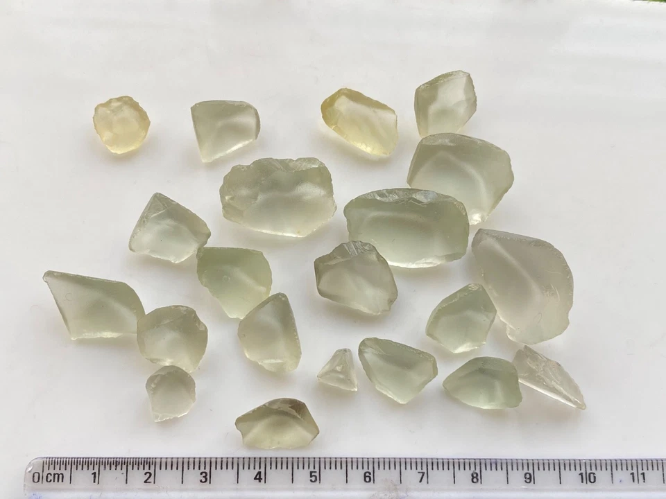 Facet Grade Clean Natural Green Amethyst Rough Gemstone 15 Grams 9 stones - Image 4 of 4