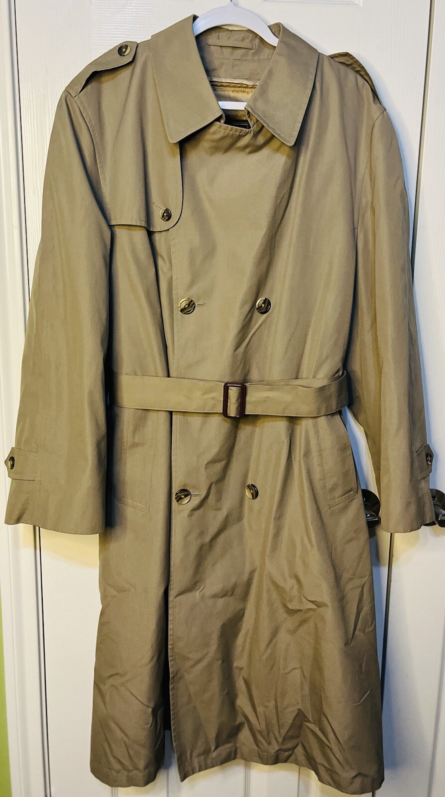 Marshall Fields Vintage Men’s Trench Coat Size 42R Gem