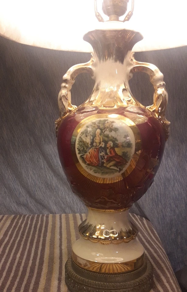 LÁMPARAS DE CORTEJO VINTAGE REGENCY GEORGE MARTHA WASHINGTON ACENTO/PANTALLA ORO 24K Foto 4 de 4