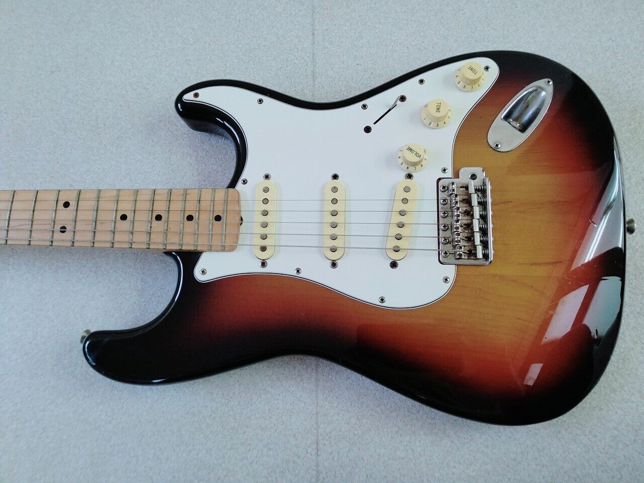 Fender Japan ST-STD. Stratocaster. made in Japan