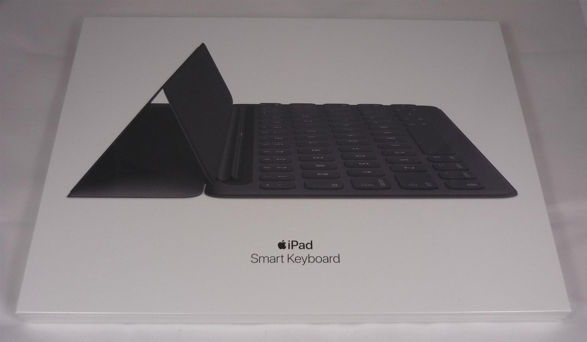 Apple Smart Keyboard iPad 7, 8 & 9 (7th, 8th & 9th Gen) - Czech