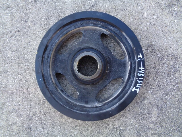 2012 HONDA INSIGHT ENGINE HARMONIC BALANCER CRANKSHAFT CRANK PULLEY OEM  - Image 2 of 4