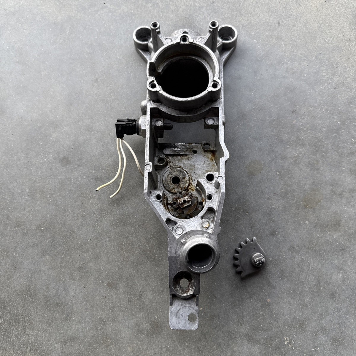 Saab 900 Ignition Lock Housing With 2 Keys 1979 to 1994 for sale