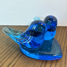 Signed VTG Leo Ward 1991 Double Blue Birds of Happiness Heart Base Glass Decor