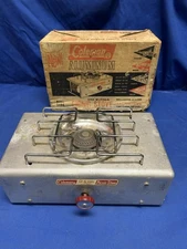 Vintage Coleman Aluminum Picnic LP Gas Stove One Burner Model 5404 Original Box