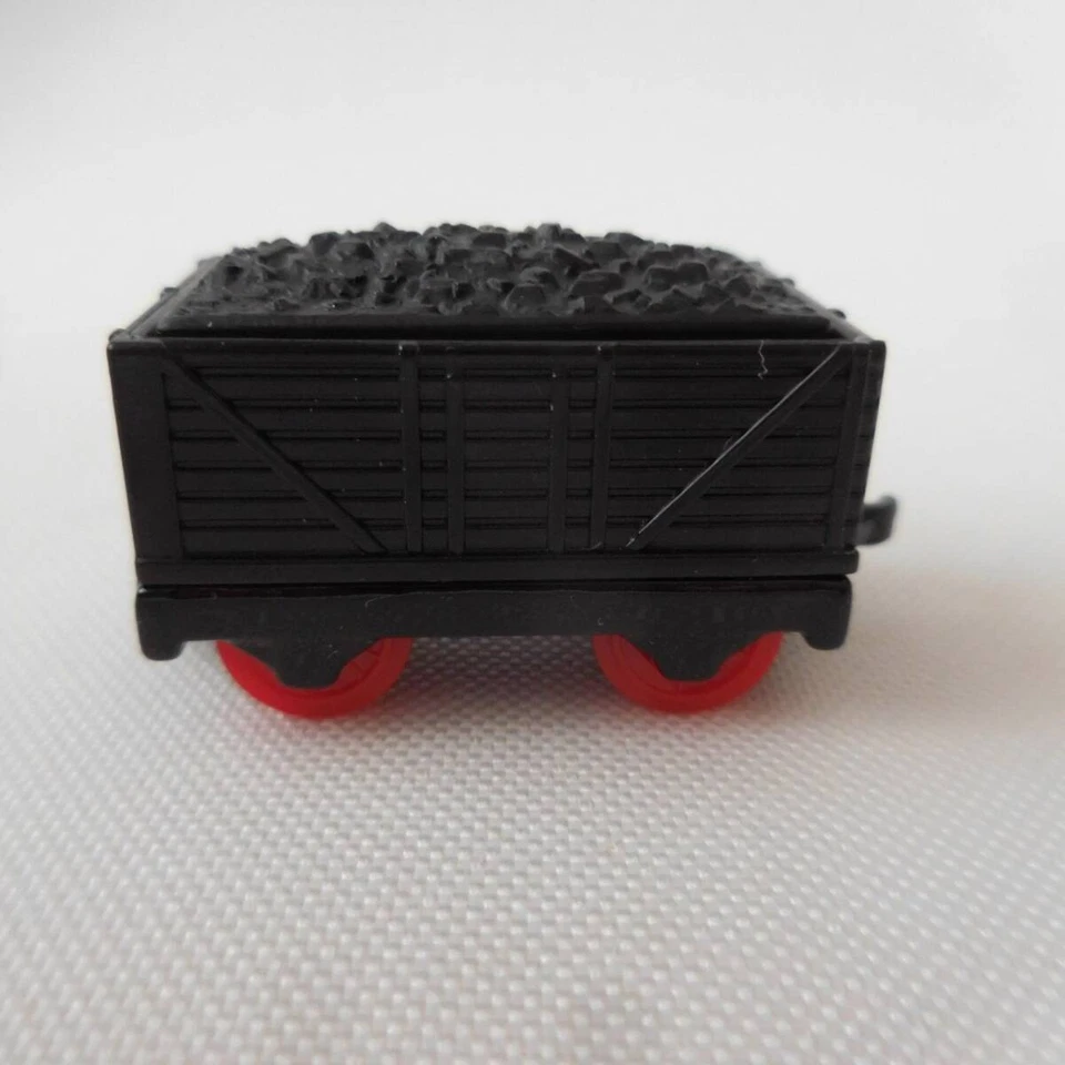 Thomas Tomica colorful freight cars Connected freight cars Black Thomas Tank T4 - Image 4 of 4