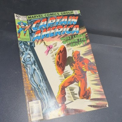 Marvel Comics Captain America #239 1979 What Lurks Within the Crypt Boarded