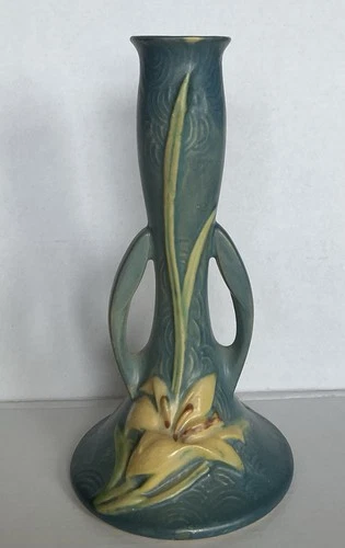Roseville Pottery Antique Zephyr Lily Blue bud Vase 201-7 Vintage 1940s.Pristine