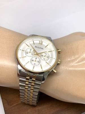 Bulova Mens Watch 98A287 Quartz Chronograph Silver Dial Two  display picture 3