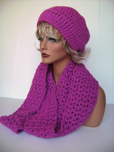 FUCHSIA HAND CROCHET HAT AND INFINITY SCARF SET BEANIE BERET TAM SKI CAP CLOCH - Picture 6 of 12