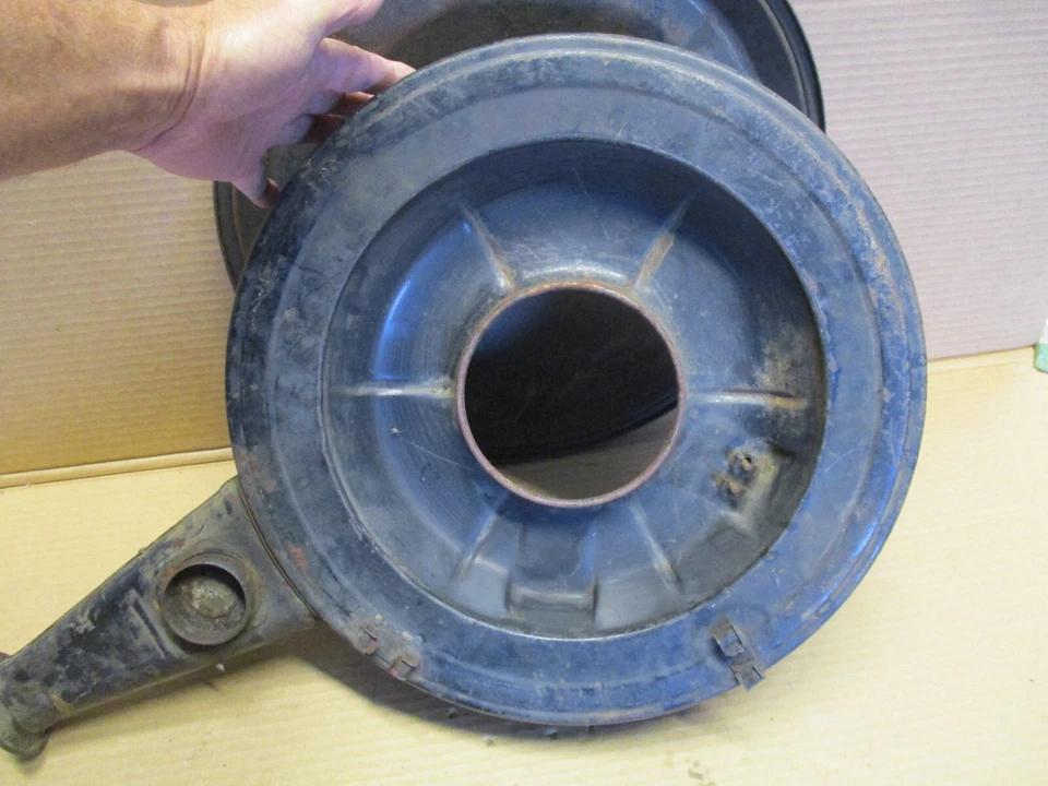 Buick Riviera 1968 purificador de aire original raro serigrafiado P/N 6424322 BA Foto 4 de 4