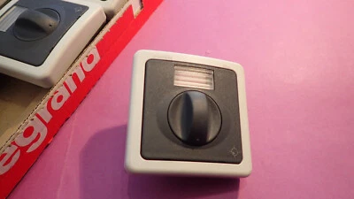 Legrand 91603 ou 916 03 - Interrupteur Minuteur TEMPORISE Plexo 55 escalier cave