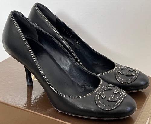 Gucci ineinandergreifende klassische Pumps GG Logo Kontrast bestickt schwarz Leder 5,5