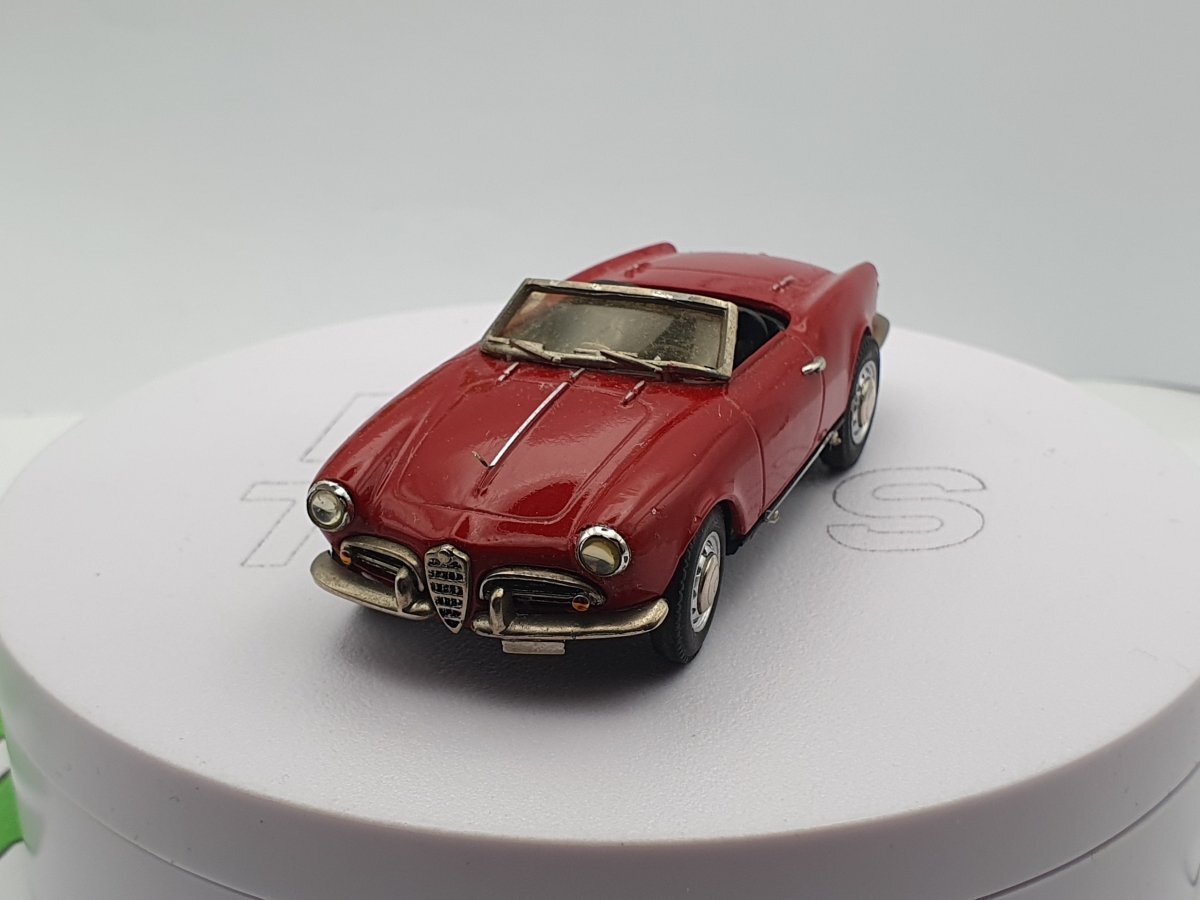 ミニカー #alfa romeo giulietta SZ #STREET1960RED This Beautiful, Rare 1960 Alfa Romeo Is Headed To Auction